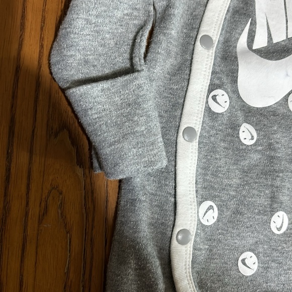 Nike bottom down sleeper - Picture 2 of 3